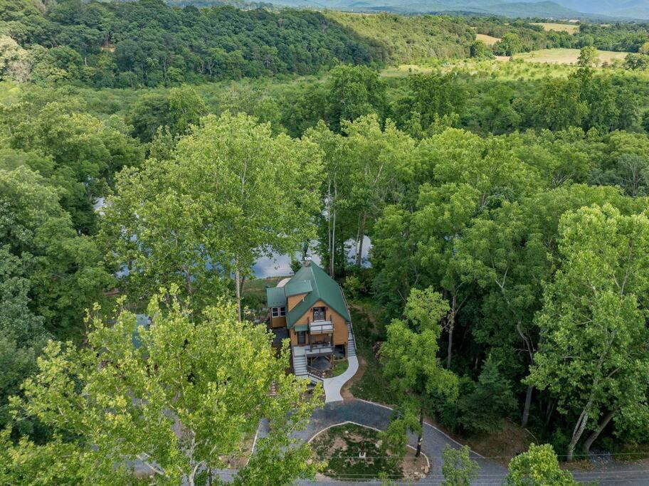 Riverside Oasis With Stunning Views, Cozy Firepit! Luray Exterior photo